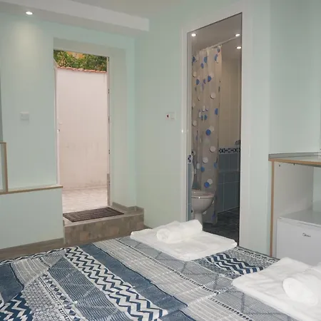 Daroom In The Heart Of *