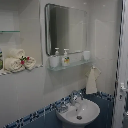 Daroom In The Heart Of Apartment *