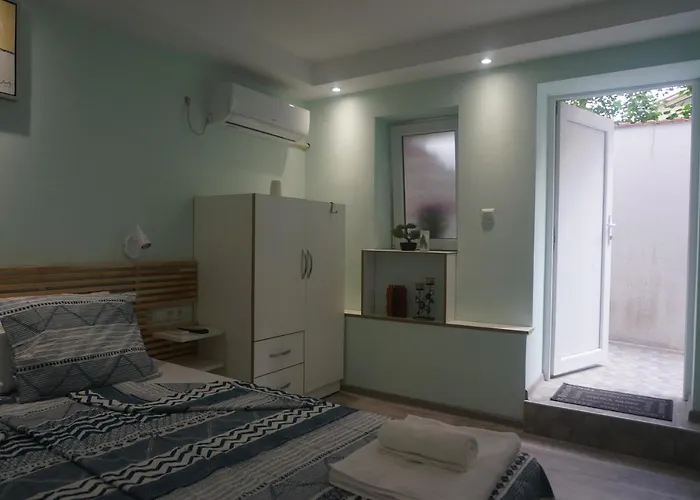 Daroom In The Heart Of *