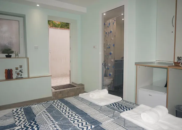 Daroom In The Heart Of *